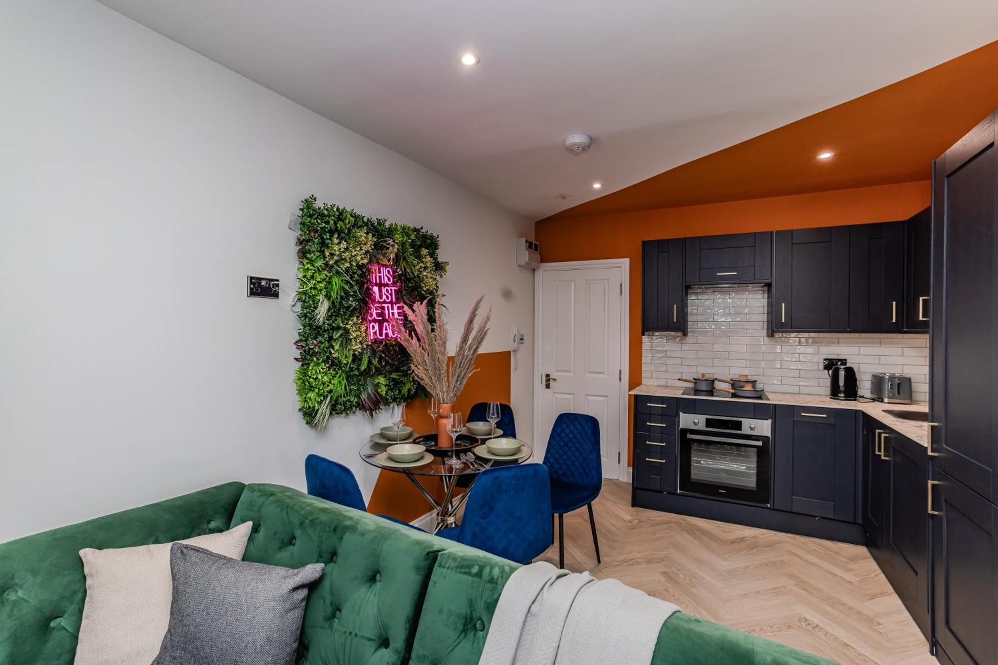 Super Central 2 Bedroom Flat I Next To Shopping Center & Brighton Beach Exterior photo