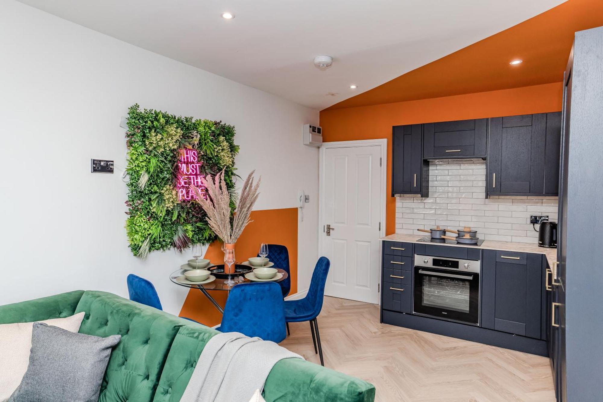 Super Central 2 Bedroom Flat I Next To Shopping Center & Brighton Beach Exterior photo