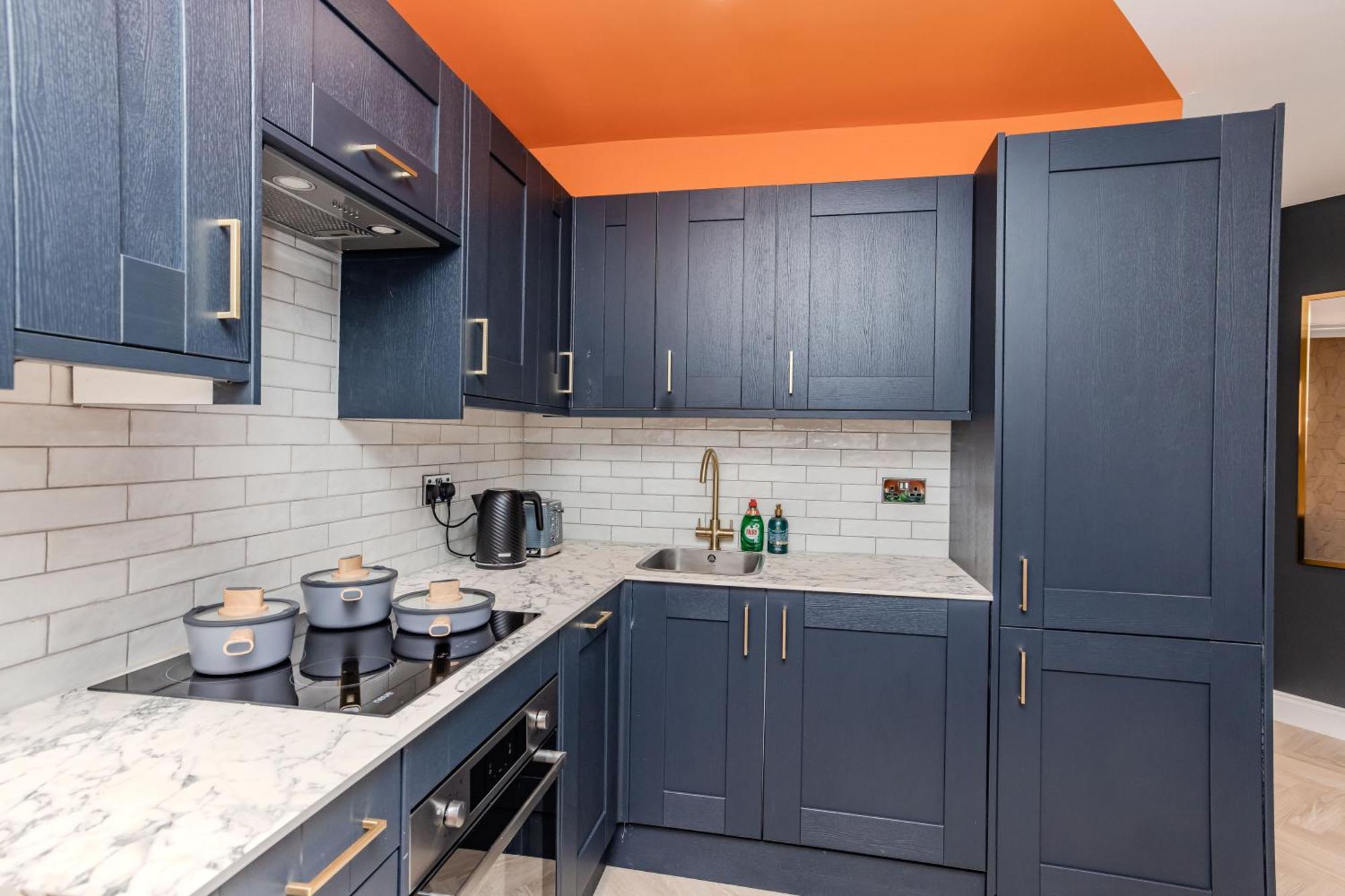 Super Central 2 Bedroom Flat I Next To Shopping Center & Brighton Beach Exterior photo